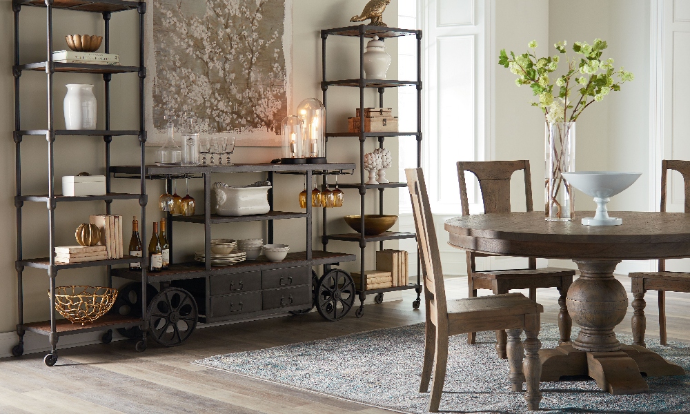 Industrial Farmhouse Dining Room Decor